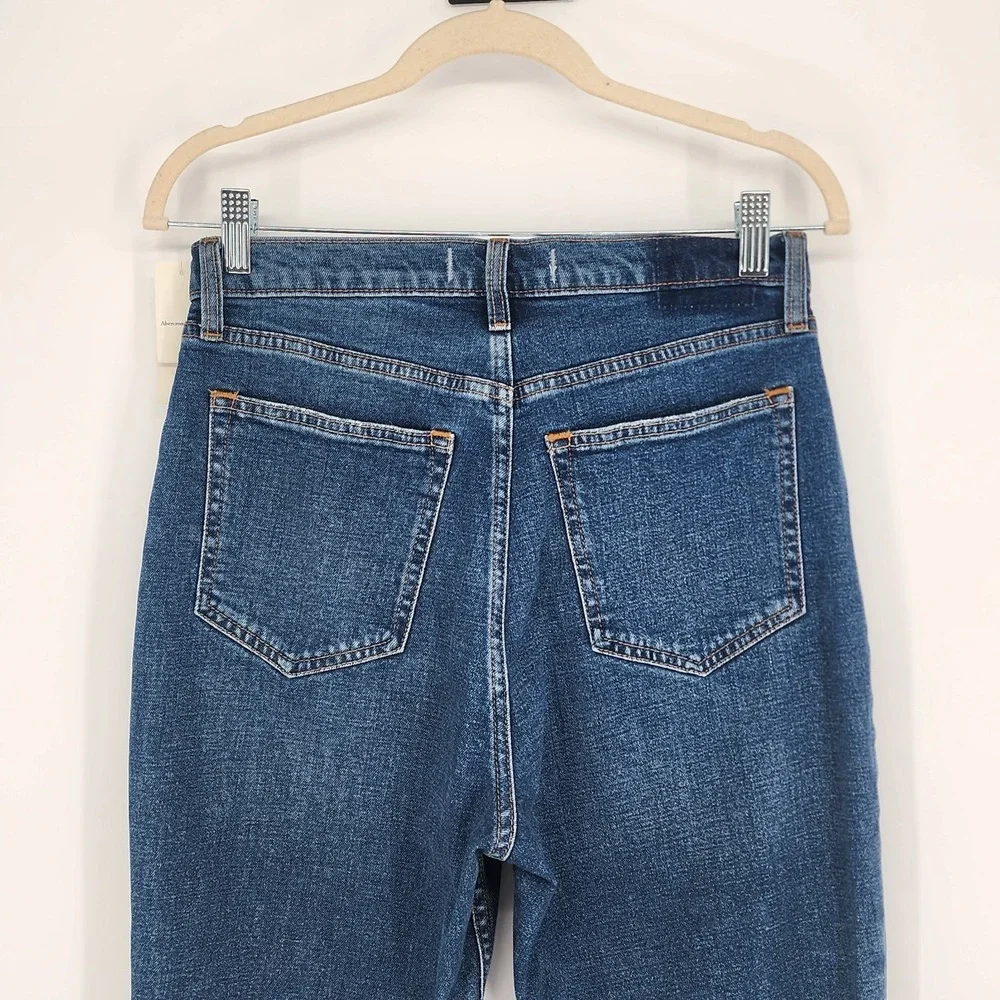 A&F NWT Curve Love Ankle Straight Jeans Size 6R Retro Grunge Casual Blue Comfort